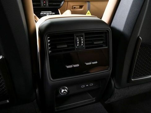 New 2026 Porsche Cayenne Coupe image 22