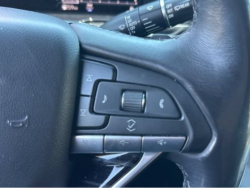 Used 2021 Cadillac Escalade ESV Sport w/ Driver Assist Tech Package AWD/4WD image 35