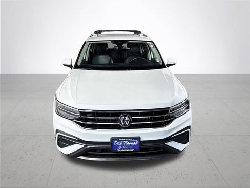 Certified 2023 Volkswagen Tiguan SE AWD/4WD image 4