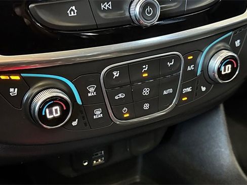 Used 2022 Chevrolet Traverse Premier w/ LPO, Floor Liner Package image 29