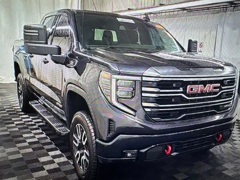 Used 2022 GMC Sierra 1500 AT4 w/ AT4 Preferred Package AWD/4WD image 5