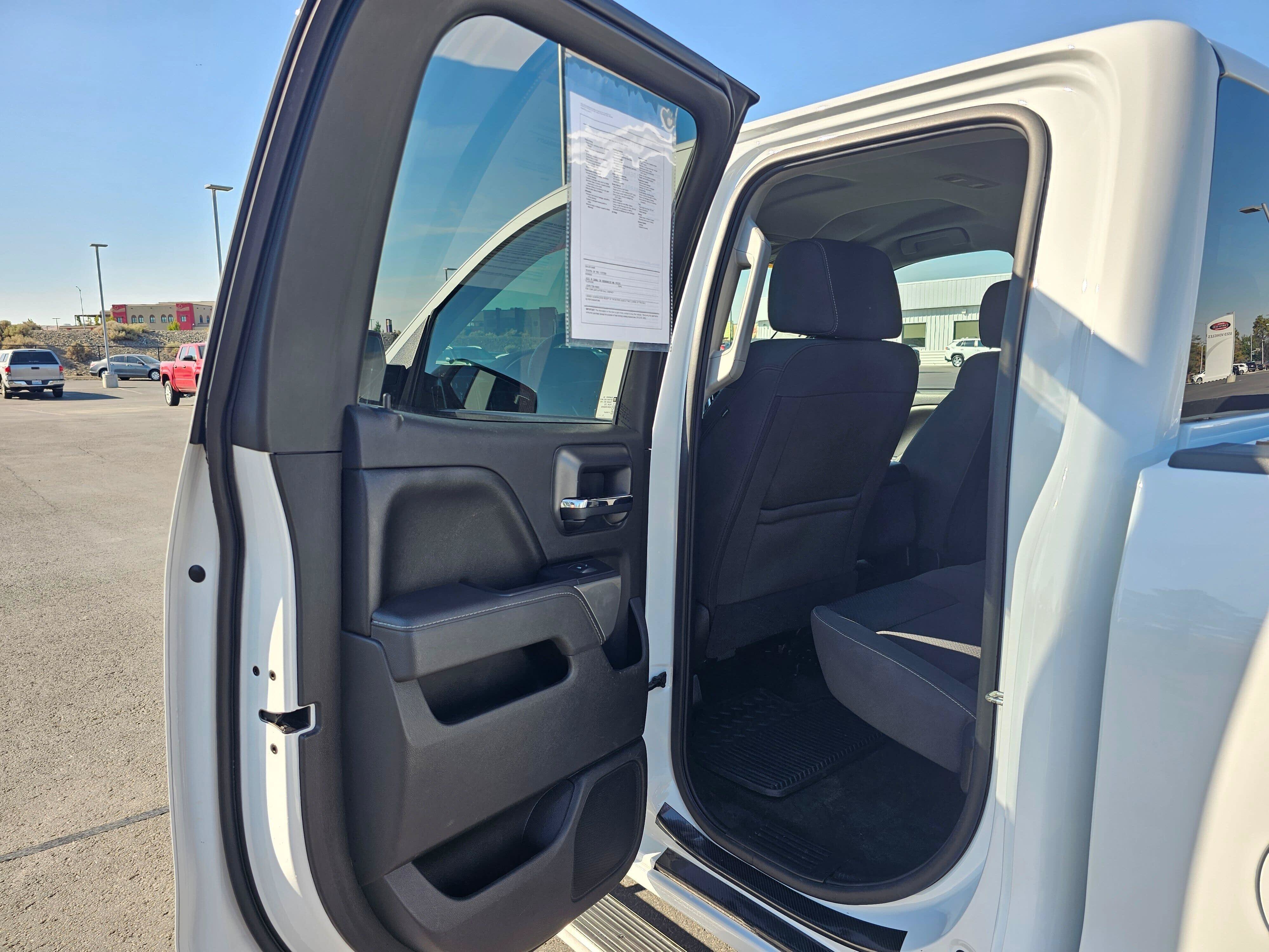 Used 2017 Chevrolet Silverado 1500 LT w/ All Star Edition AWD/4WD image 16