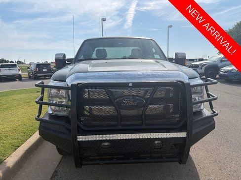 Used 2011 Ford F250 XLT w/ XLT Premium Pkg AWD/4WD image 2