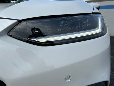 Used 2026 Honda HR-V EX-L image 9