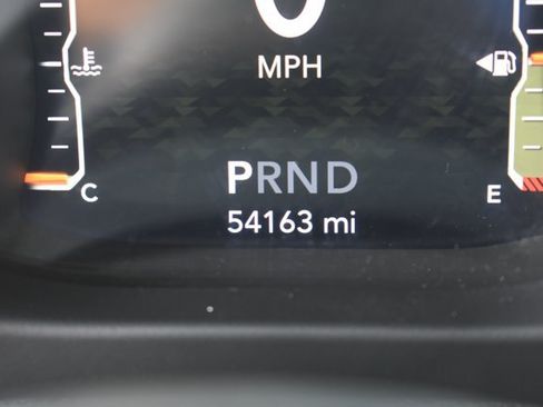 Used 2021 Jeep Wrangler Unlimited Sahara AWD/4WD image 22