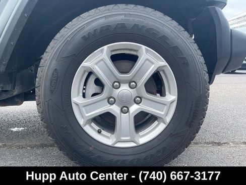 Used 2018 Jeep Wrangler Unlimited Sport S AWD/4WD image 18