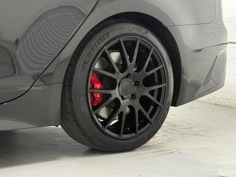 Used 2018 Kia Stinger GT2 AWD/4WD image 36