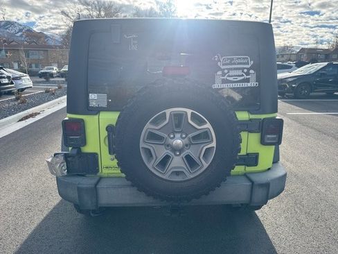 Used 2016 Jeep Wrangler Unlimited Rubicon w/ Connectivity Group image 4