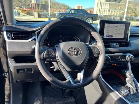 Used 2023 Toyota RAV4 Adventure image 14