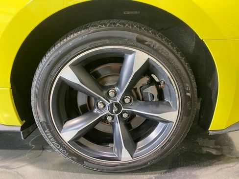 Used 2021 Ford Mustang GT RWD image 11