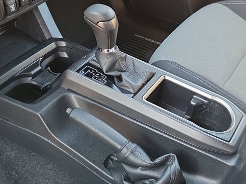 Used 2021 Toyota Tacoma TRD Off-Road image 13