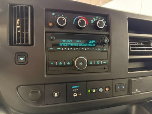 Used 2024 Chevrolet Express 3500 LT w/ LT Preferred Equipment Group RWD image 19