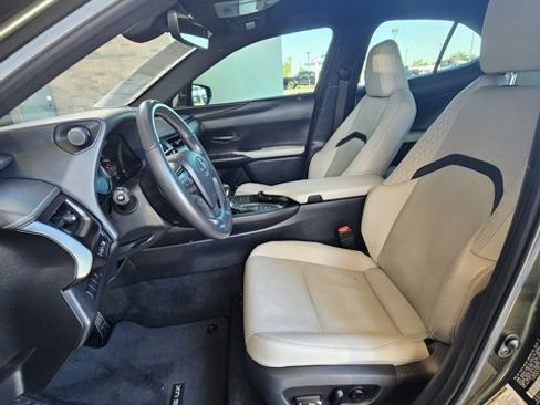 Used 2020 Lexus UX 250h w/ Premium Package image 12