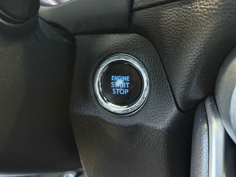 Used 2019 Toyota RAV4 XLE w/ Carpet Mat Package image 29