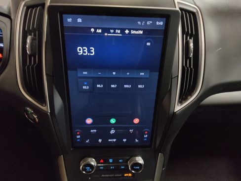 Used 2023 Ford Edge SEL image 25