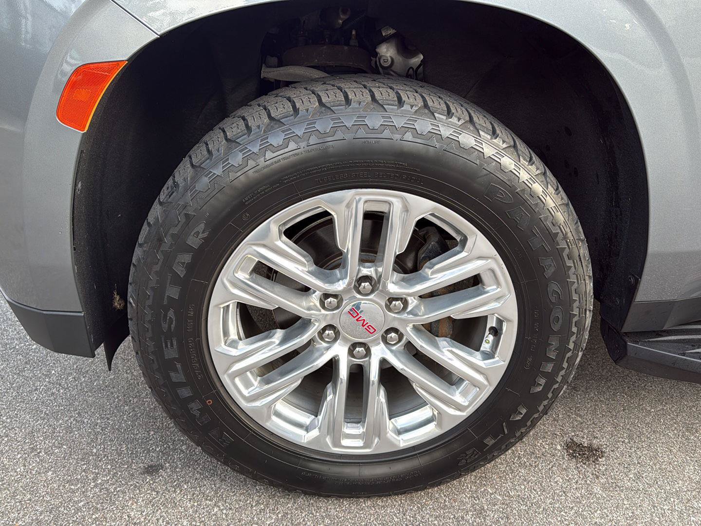 Used 2021 GMC Yukon SLT AWD/4WD image 16