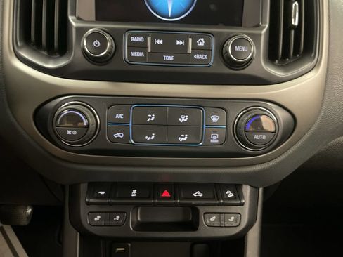 Used 2017 Chevrolet Colorado Z71 AWD/4WD image 11