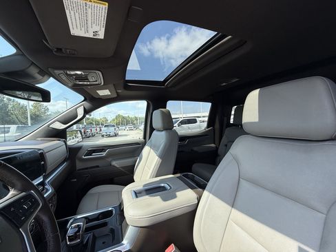 Used 2022 Chevrolet Silverado 1500 LTZ AWD/4WD image 27