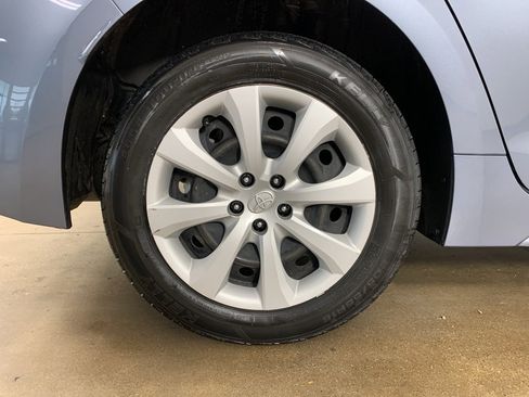 Used 2023 Toyota Corolla LE w/ Carpet Mat Package (TMS) image 37