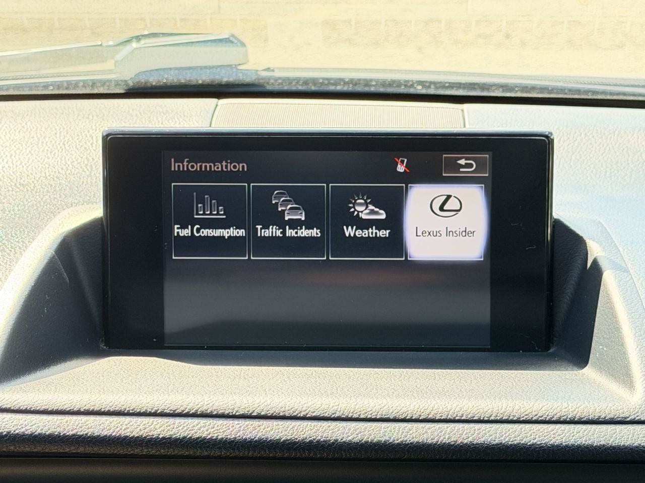 Used 2015 Lexus CT 200h w/ Navigation Package FWD image 57