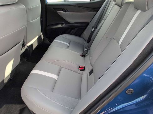 Used 2025 Toyota Camry SE image 19