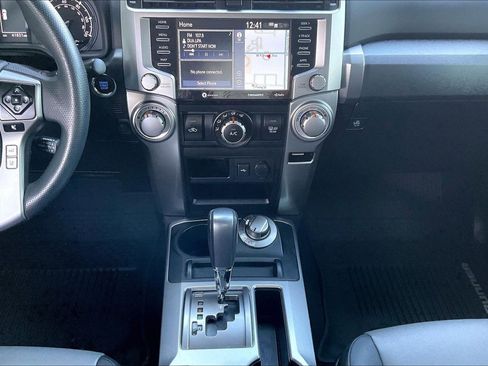 Used 2020 Toyota 4Runner SR5 Premium image 7