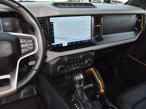 Used 2022 Ford Bronco Badlands image 27