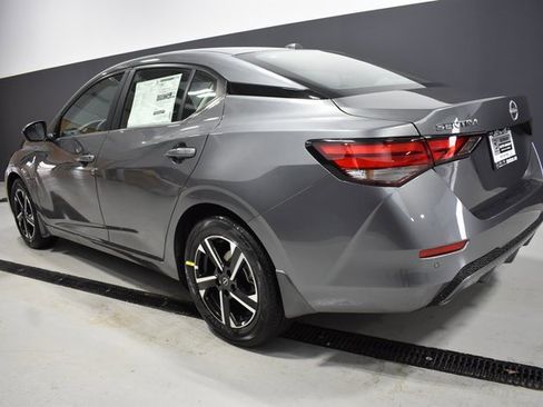 New 2025 Nissan Sentra SV image 3