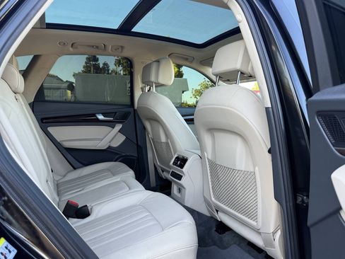 Used 2018 Audi Q5 2.0T Premium Plus AWD/4WD image 12