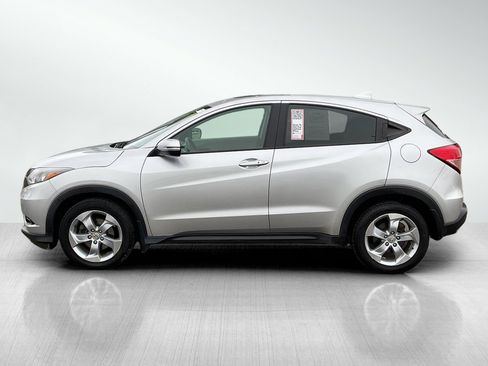 Used 2016 Honda HR-V EX image 2