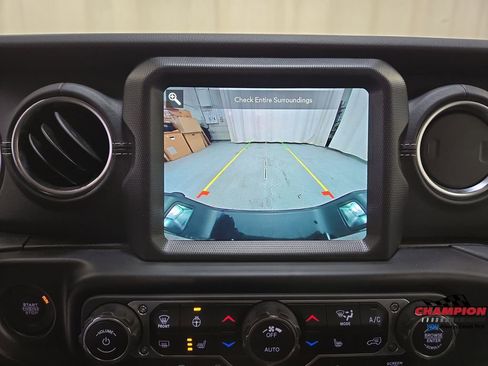 Used 2021 Jeep Gladiator Overland w/ Popular Equipment Package image 19