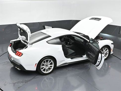 Used 2025 Ford Mustang GT Premium RWD image 48