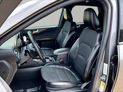Certified 2024 Ford Escape ST-Line w/ Tech Pack #1 AWD/4WD image 25