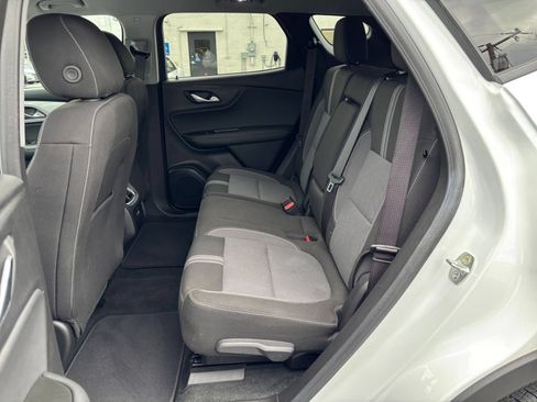 Used 2025 Chevrolet Blazer LT FWD image 26