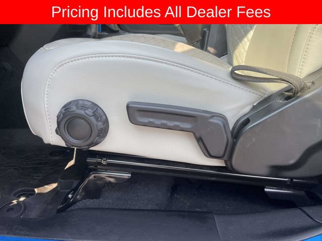 Used 2022 Jeep Wrangler Unlimited Sahara AWD/4WD image 22