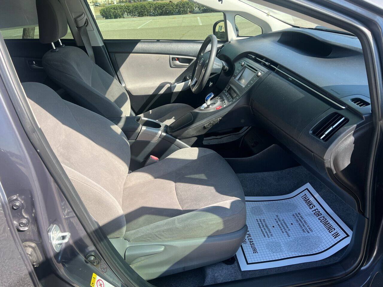 Used 2015 Toyota Prius Two FWD image 12