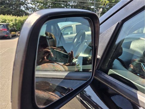 Used 2020 Dodge Durango GT RWD image 13