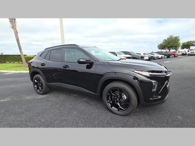 New 2026 Chevrolet Trax LT w/ Sunroof Package FWD image 17