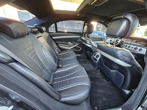 Used 2016 Mercedes-Benz S 550 Sedan image 30