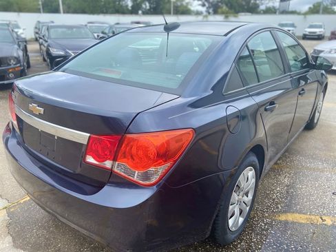 Used 2015 Chevrolet Cruze LS FWD image 5