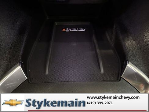 Used 2022 Chevrolet Traverse RS image 38