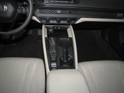 Certified 2023 Honda Accord LX image 16