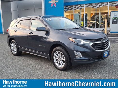 Used 2018 Chevrolet Equinox LT image 1