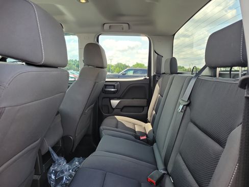 Used 2018 Chevrolet Silverado 1500 LT w/ All Star Edition AWD/4WD image 11
