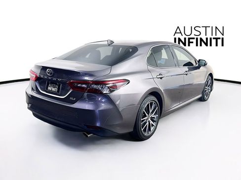 Used 2023 Toyota Camry XLE image 7