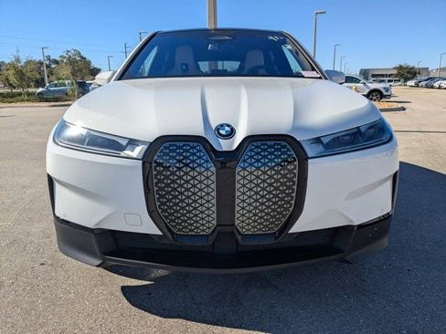 Used 2023 BMW iX xDrive50 image 10