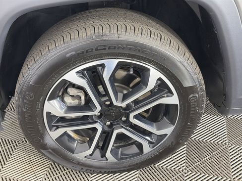 Used 2023 Jeep Compass Limited AWD/4WD image 13
