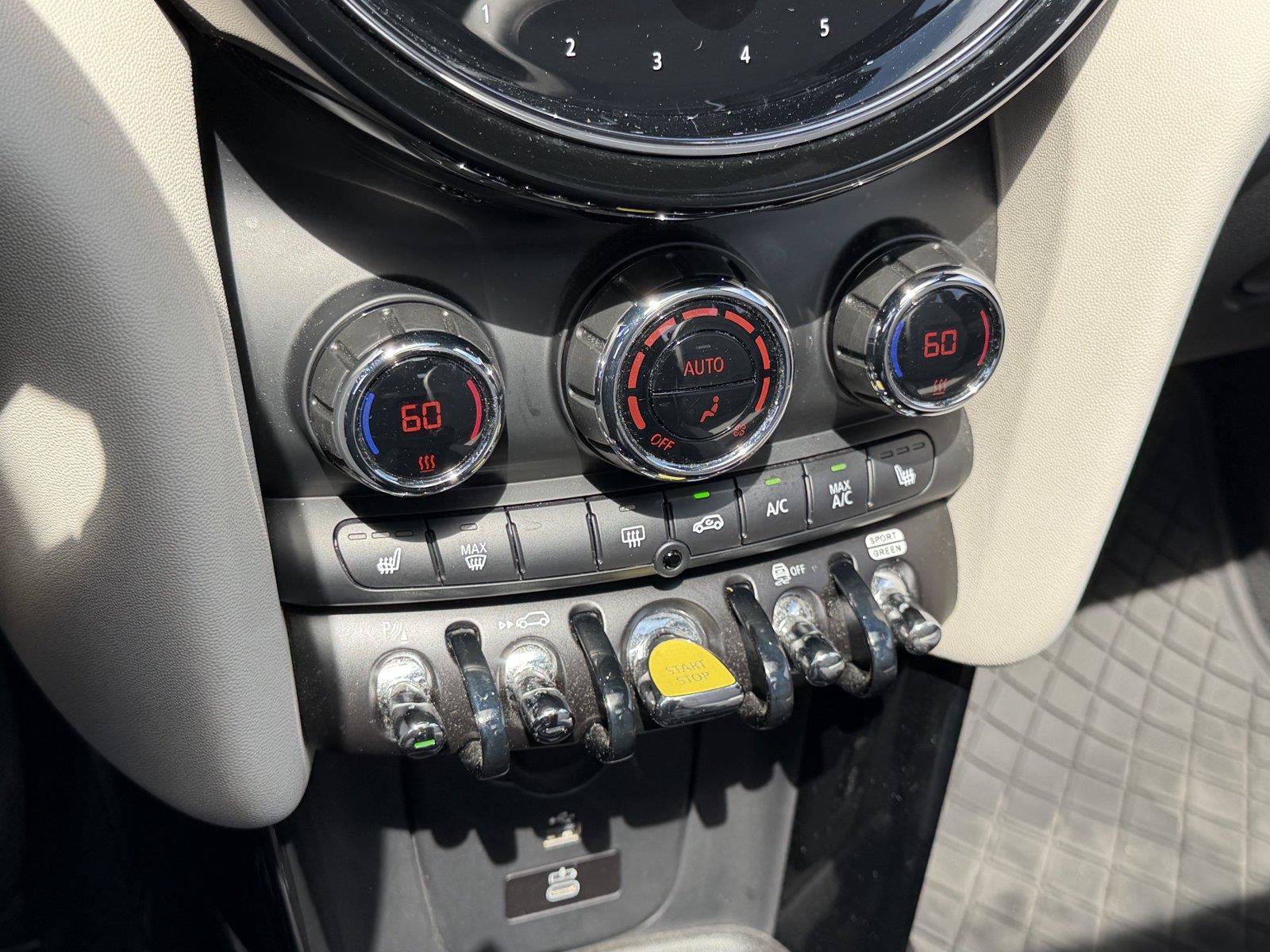 Used 2023 MINI Cooper SE FWD image 24