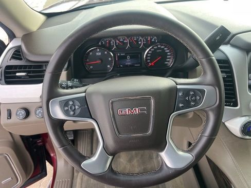 Used 2016 GMC Yukon SLE w/ HD Trailering Package image 18