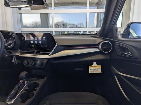 New 2026 Chevrolet Trax RS w/ Driver Confidence Package FWD image 4